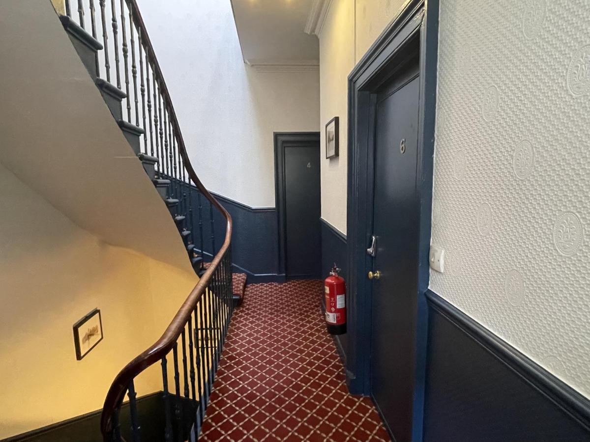 The Kingsview Townhouse - Boutique Hostel Edynburg Zewnętrze zdjęcie