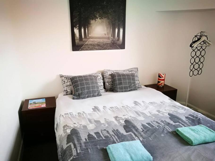 The Kingsview Townhouse - Boutique Hostel Edynburg Zewnętrze zdjęcie