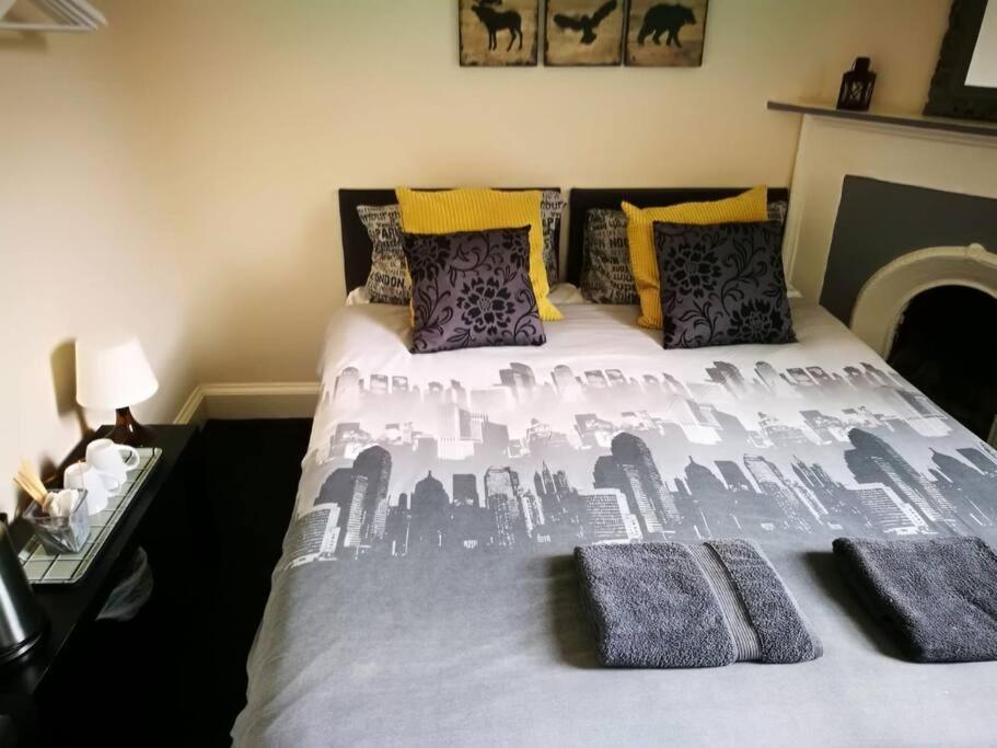 The Kingsview Townhouse - Boutique Hostel Edynburg Zewnętrze zdjęcie