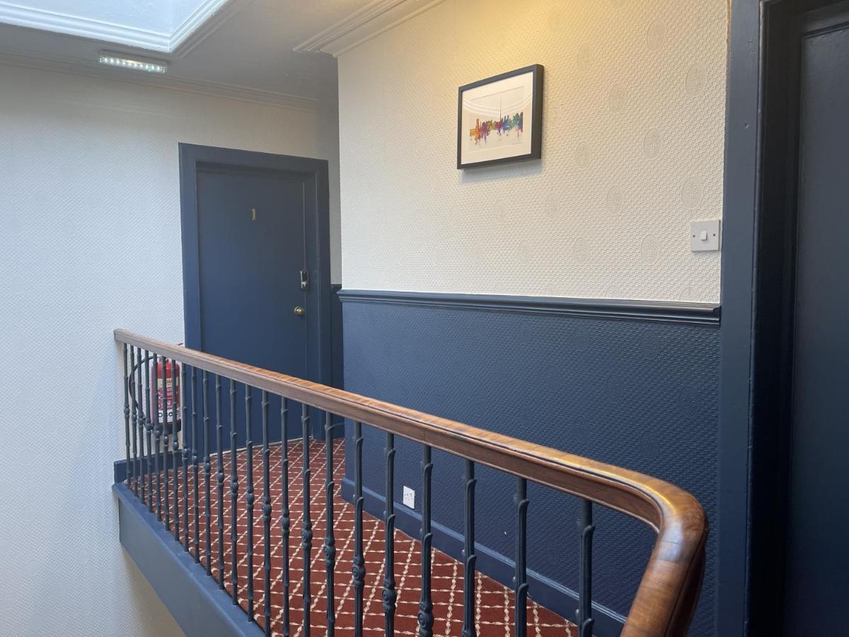 The Kingsview Townhouse - Boutique Hostel Edynburg Zewnętrze zdjęcie