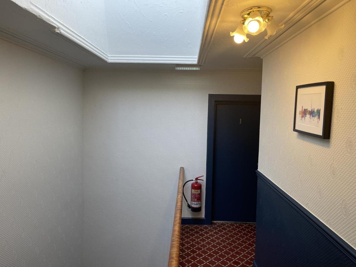 The Kingsview Townhouse - Boutique Hostel Edynburg Zewnętrze zdjęcie