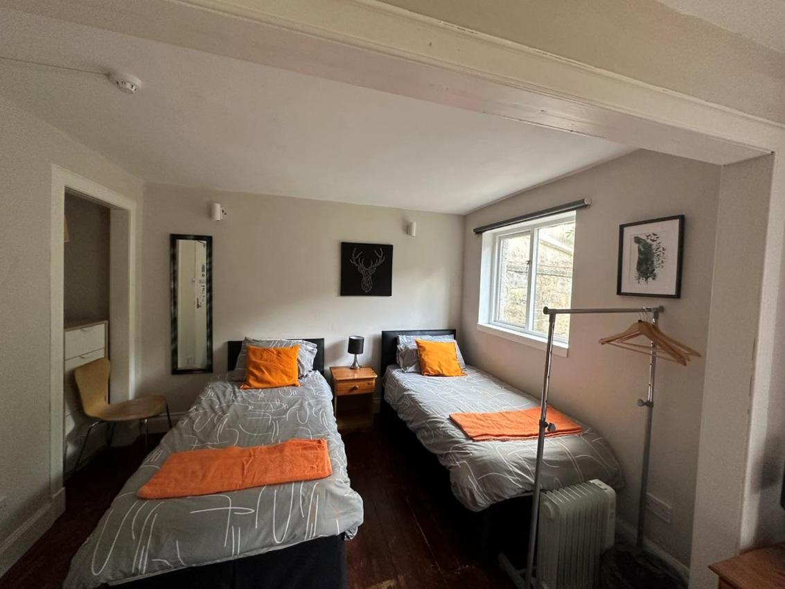 The Kingsview Townhouse - Boutique Hostel Edynburg Zewnętrze zdjęcie