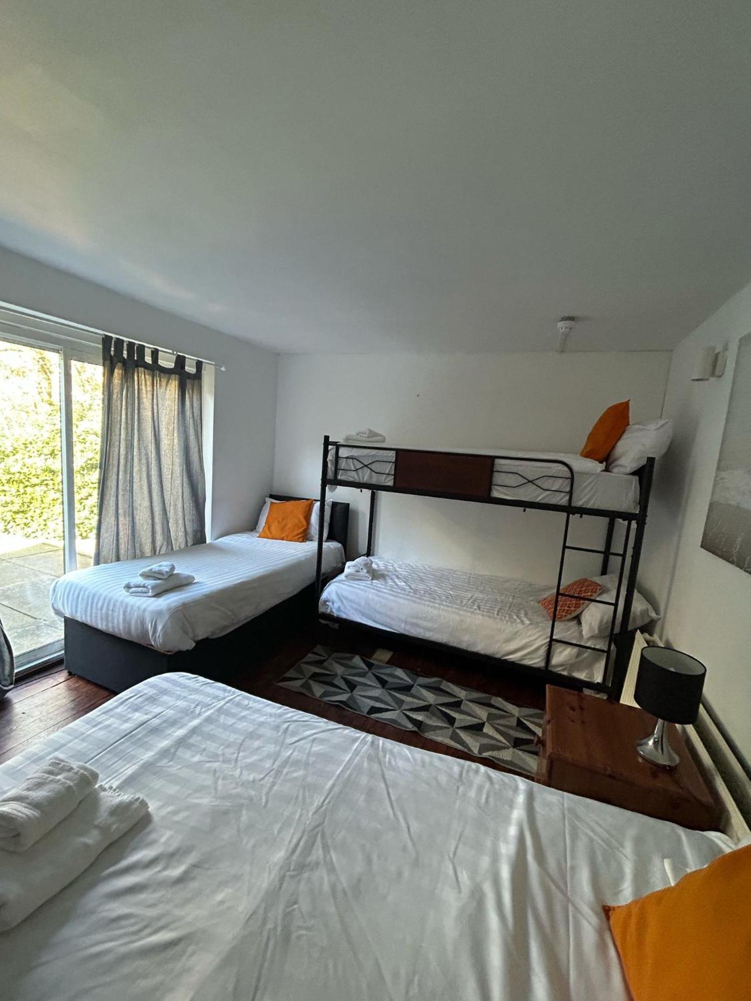 The Kingsview Townhouse - Boutique Hostel Edynburg Zewnętrze zdjęcie