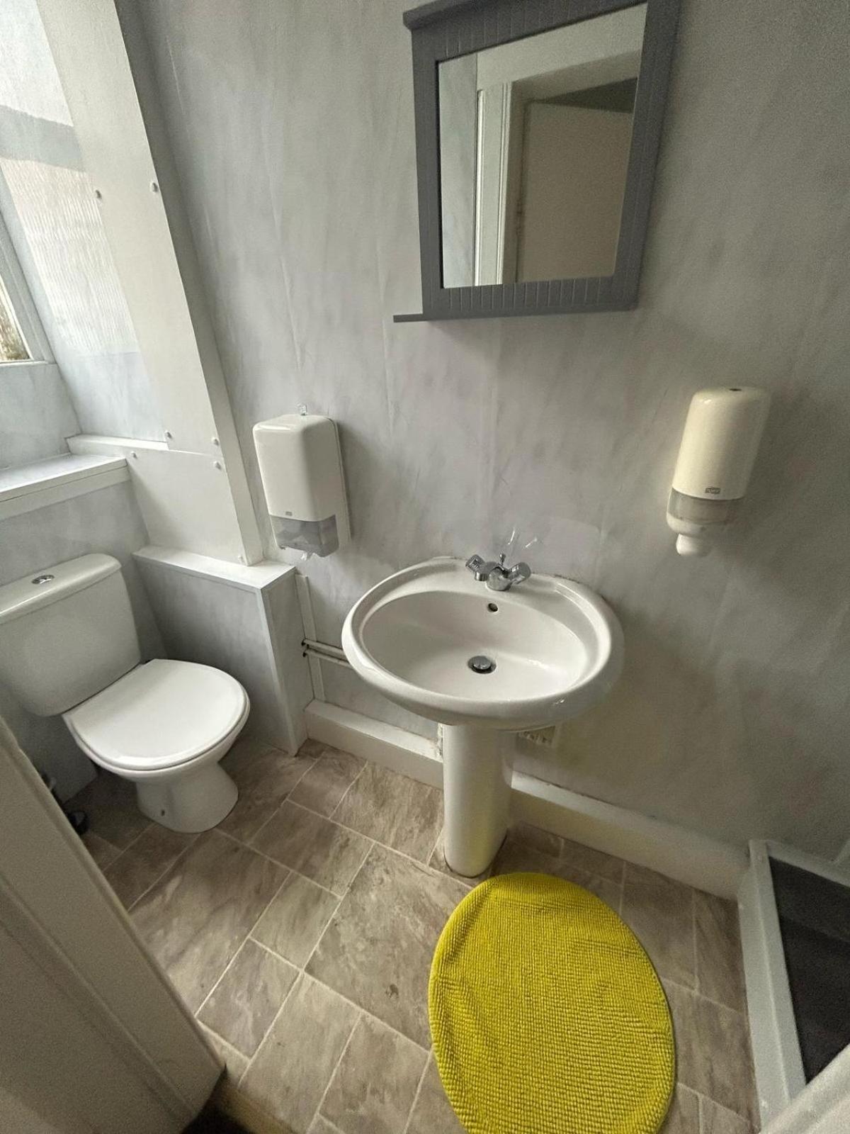 The Kingsview Townhouse - Boutique Hostel Edynburg Zewnętrze zdjęcie